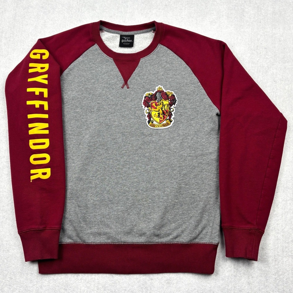 Harry Potter Sweatshirt Medium Universal Studios Gryffindor Raglan Crewneck Grey